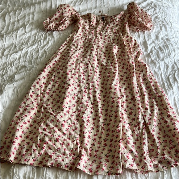 Moon River Dresses & Skirts - Moon River Maxi Dress